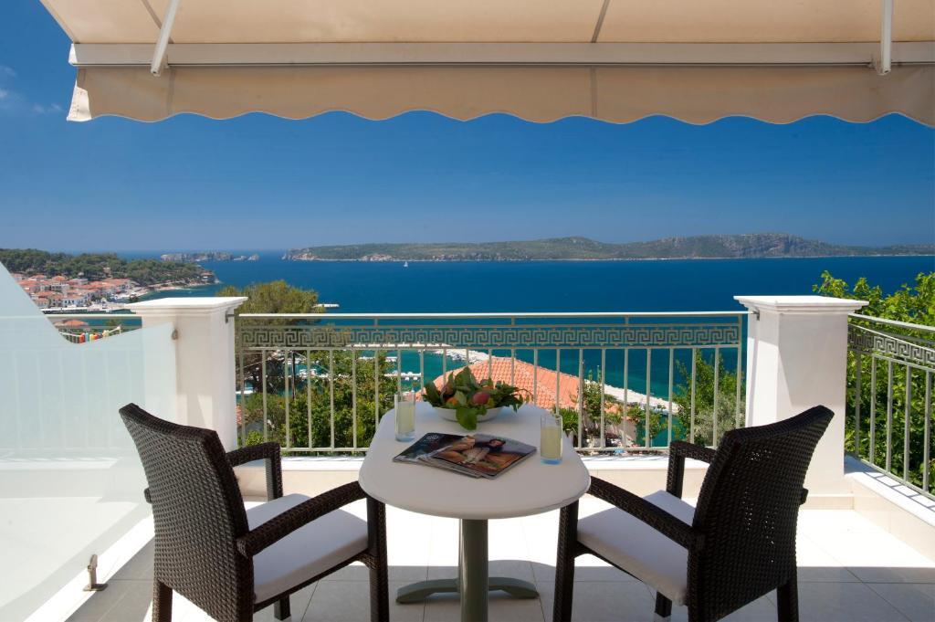 Hotel Anezina Pylos Buitenkant foto