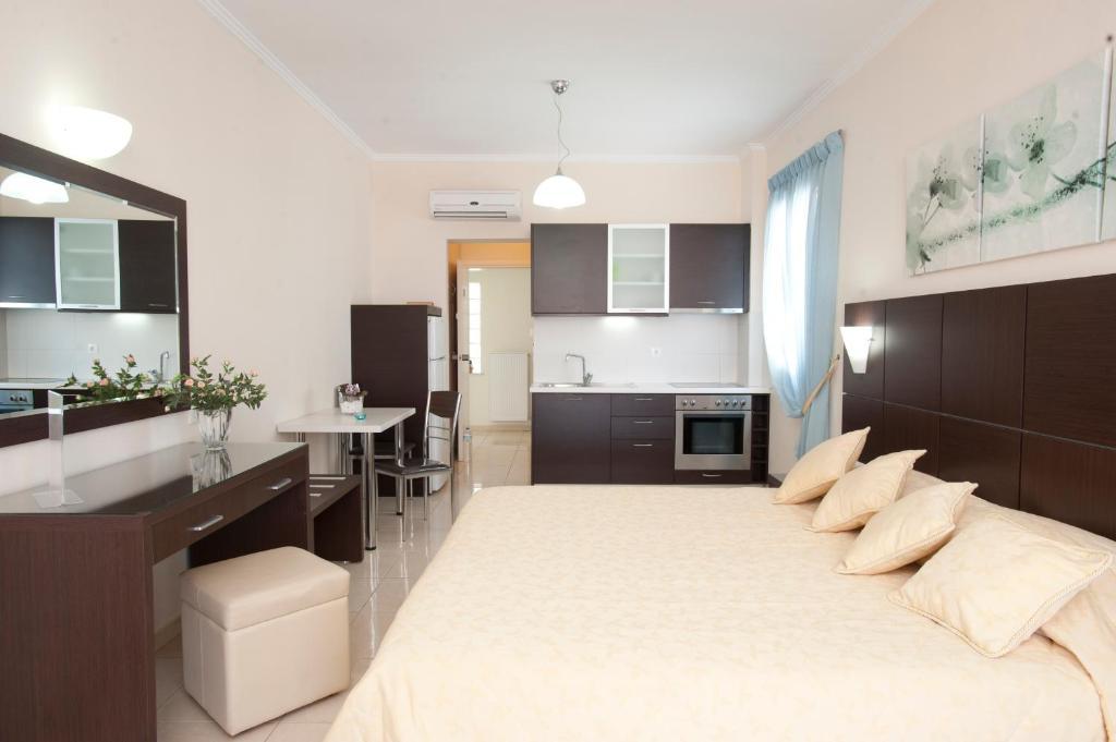 Hotel Anezina Pylos Buitenkant foto