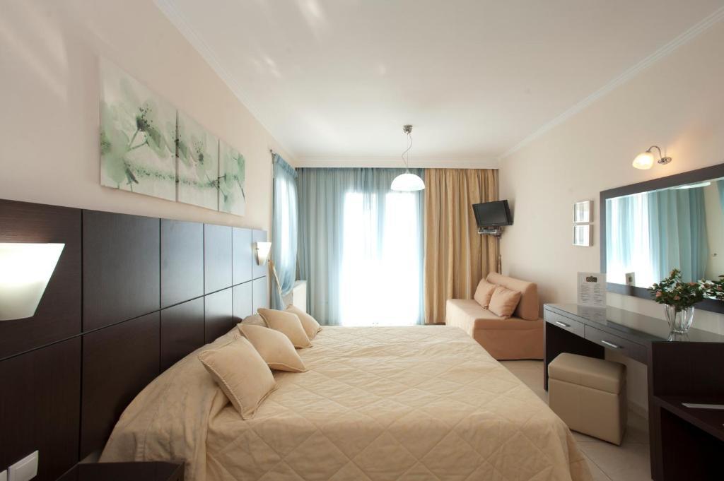 Hotel Anezina Pylos Buitenkant foto